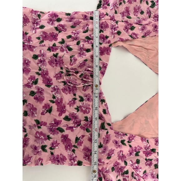 Sweet Pot Floral Print Sweetheart Neckline Short Sleeve Top - Picture 10 of 11